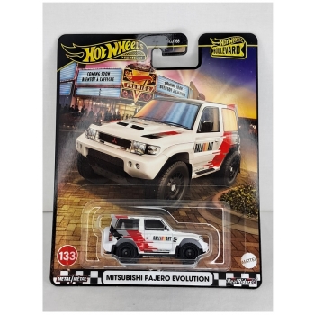 Hot Wheels 1:64 Boulevard - Mitsubishi Pajero Evolution white